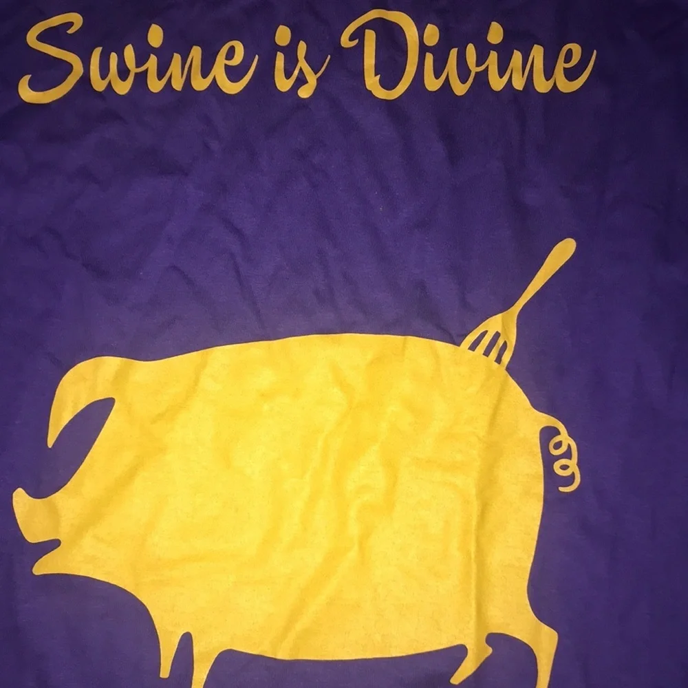 Unisex NWOT Humorous Pork Tee